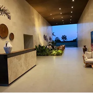 Súper Ubicado Y Cómodo Departamento Frente Al Mar Con 2 Terrazas, Albercas Y Otras Amenidades Apartamento